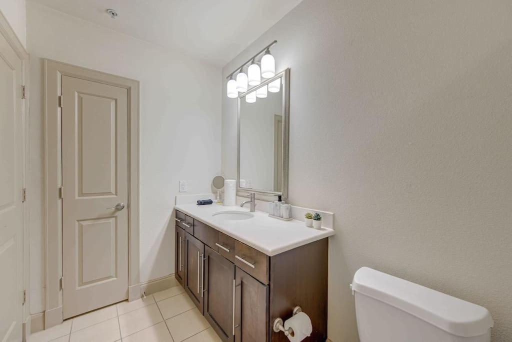 יוסטון Cozy Apt Nrg Pool,Wi-Fi, Free Parking, Petsok! מראה חיצוני תמונה